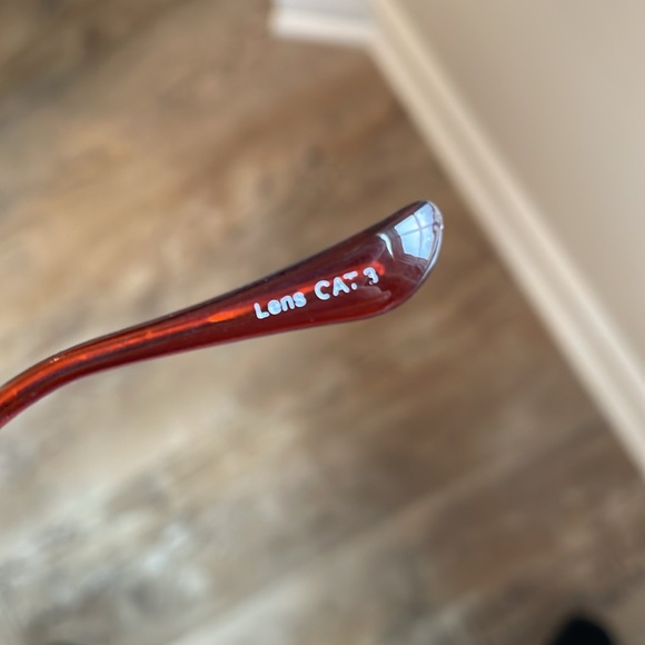 Gold High Key Quay x Desi Perkins aviator sunglasses - Picture 13 of 15